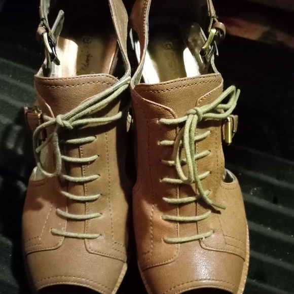 Bcb girls high heel shoe - Picture 1 of 5